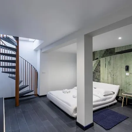 New Two Bedroom Two Bathroom 15 Near Eiffel With Air Conditioning * Paris